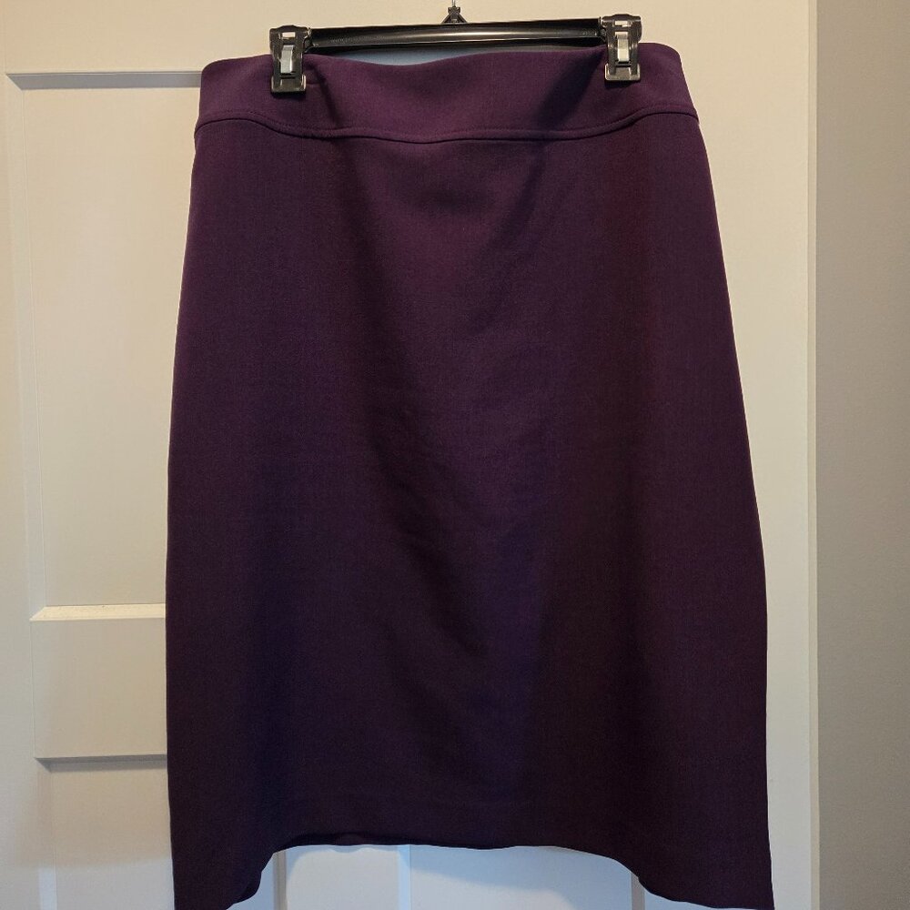 A line skirt in a great plum color!